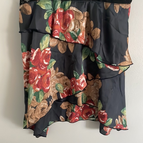 Satin and lace top - Picture 2 of 6